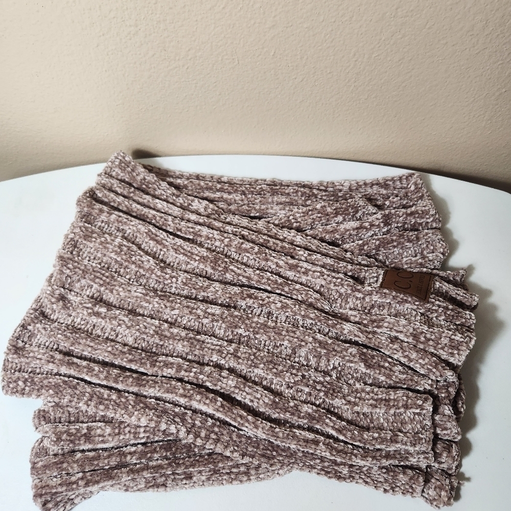 C.C Solid Light Brown/Tan Ribbed Chenille Scarf-Size 78x17"